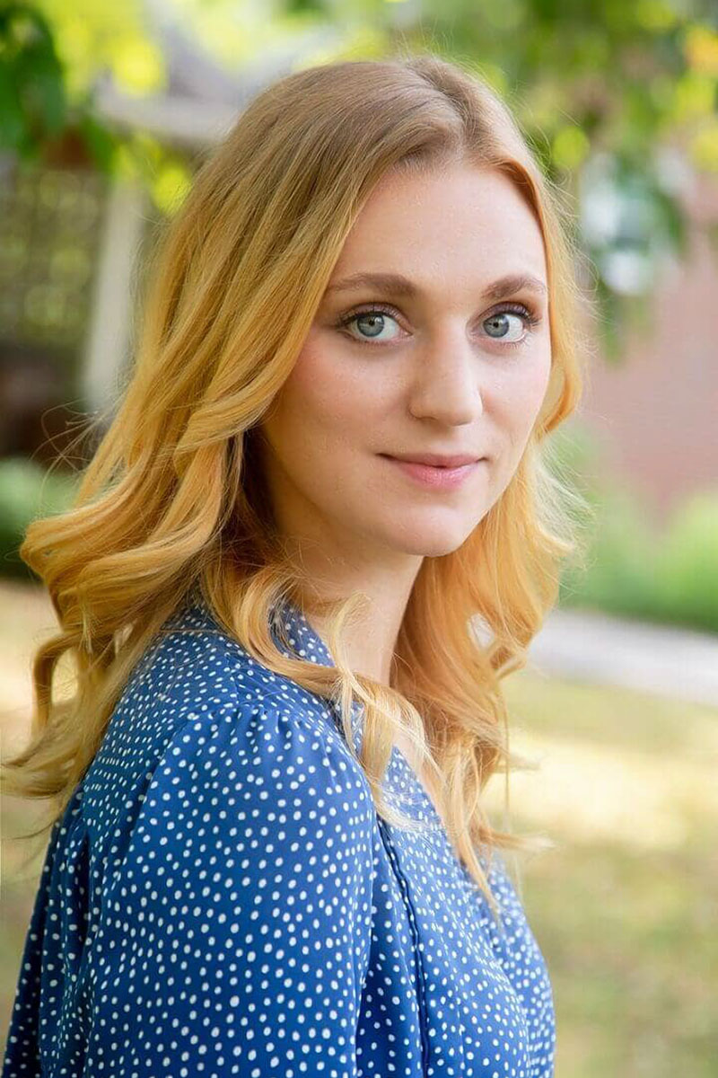Headshot of Lauren Philpot.